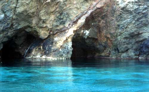 Mykonos Dragonisi Caves