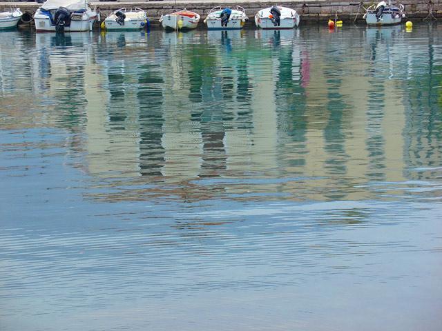 Galaxidi Port: Reflections...